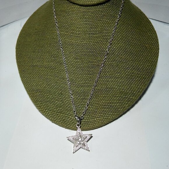 Jewelry - Women`s silver tone crystal star necklace.